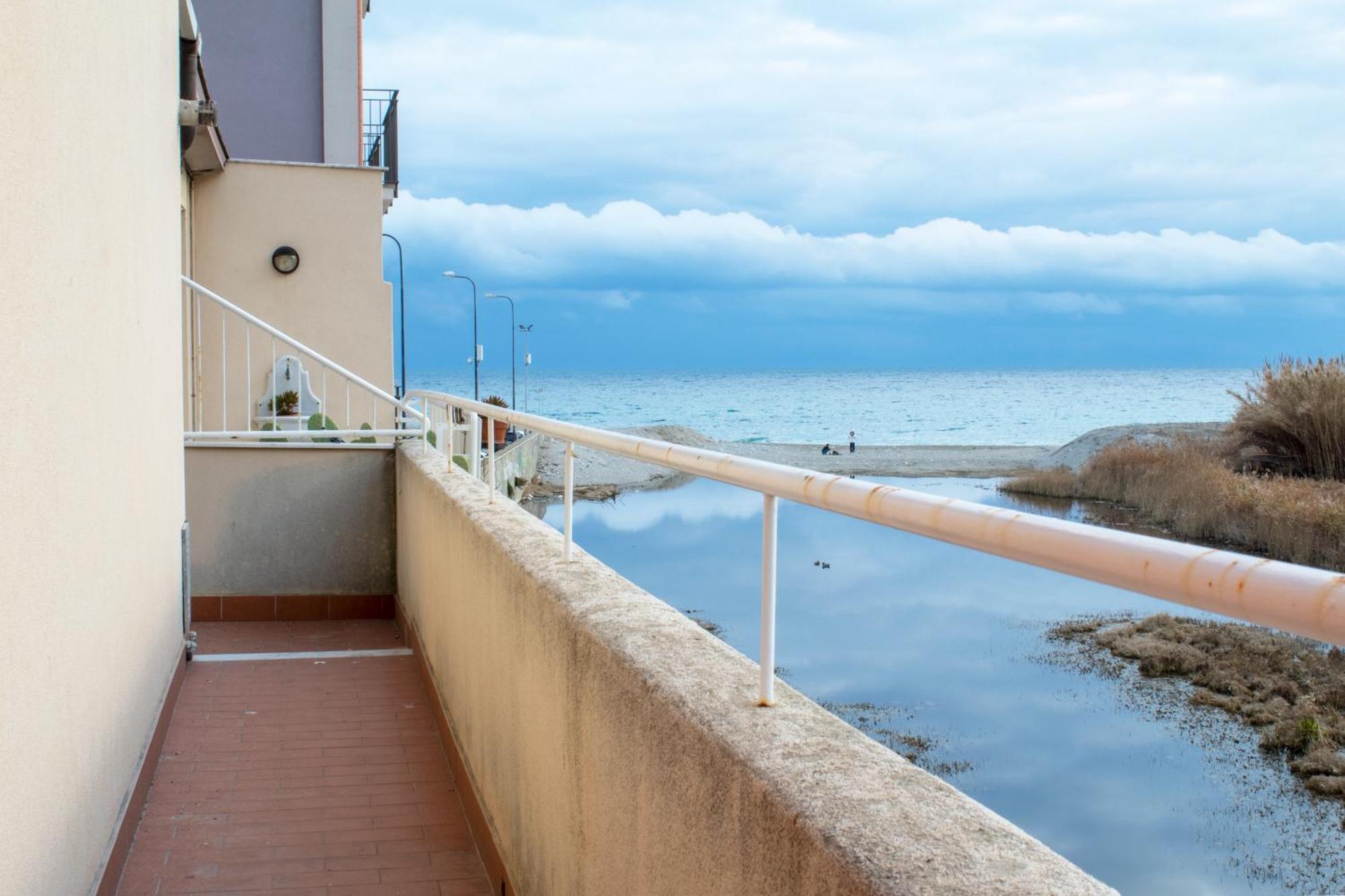 Апартаменты 100 Metri Dal Mare Relax A Due Passi Dal Centro Финале Лигуре Экстерьер фото